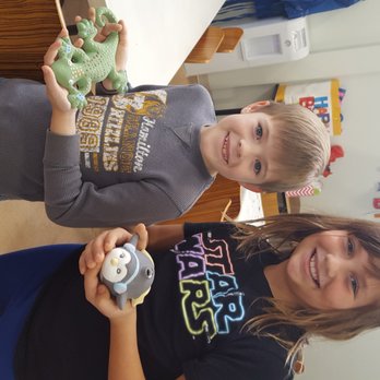 Art Füzd - Paint-Your-Own Pottery Near Me - Schaumburg, Illinois Art Füzd - Paint-Your-Own Pottery Near Me - Schaumburg, Illinois