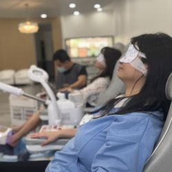 Luxury Nail Bar - I am feeling very relaxed.