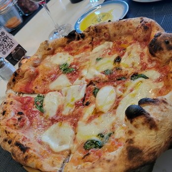 Song E Napule - Pizza - Pizza Near Me - New York, New York Song E Napule - Pizza - Pizza Near Me - New York, New York