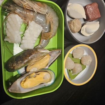 Ushi Shabu Shabu - Shrimp, squid, mussels, dumplings, beef ball and shrimp balls - Hot Pot Near Me - Richmond Hill, Ontario Ushi Shabu Shabu - Shrimp, squid, mussels, dumplings, beef ball and shrimp balls - Hot Pot Near Me - Richmond Hill, Ontario
