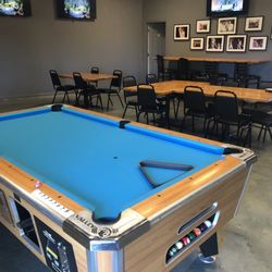 The Fresh Spot Lounge - 1 Pool Table