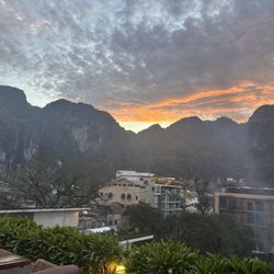 Cuna Hotel - Sunset view from the space deck