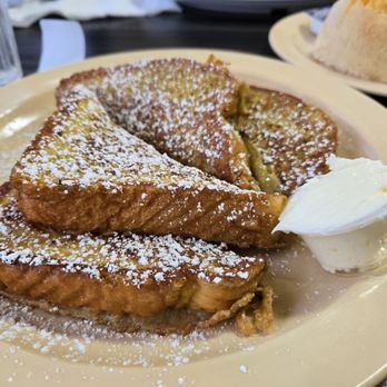 The Nook Breakfast Spot - Breakfast & Brunch Near Me - Lomita, California