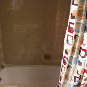 Creekside Inn - Cute curtain - Hotels Near Me - Cambria, California