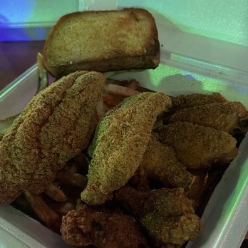 Faye's Fusion - Surf and Turf - Bars Near Me - Dallas, Texas Faye's Fusion - Surf and Turf - Bars Near Me - Dallas, Texas