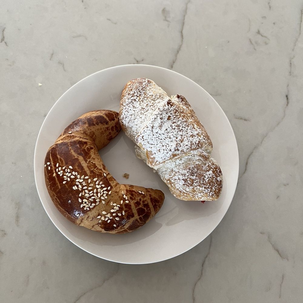 Guava and cream cheese pastry and sweet bread