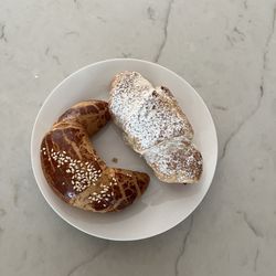 La Estancia Bakery - Guava and cream cheese pastry and sweet bread