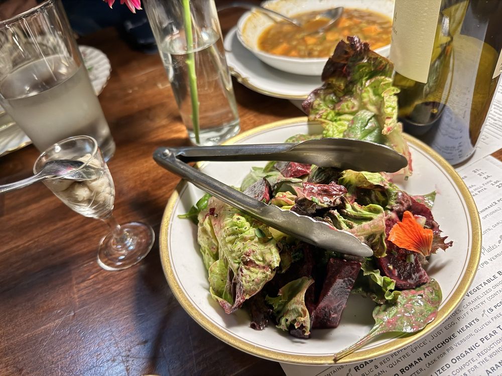 Sonoma Wine Shop & La Bodega Kitchen