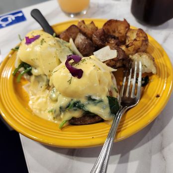 The Hangout - Eggs Benedict - Breakfast & Brunch Near Me - Walnut Creek, California The Hangout - Eggs Benedict - Breakfast & Brunch Near Me - Walnut Creek, California