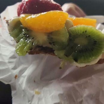 Cake Kobo - @makeMePrettie Fruit Tart - Bakeries Near Me - Torrance, California