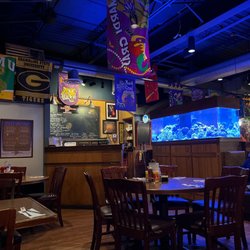 Gulf Shores Restaurant & Grill - Dining area and ambiance.