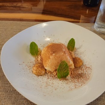 Miyo's Restaurant - Pear dusted with chocolate and mint sprigs - Izakaya Near Me - Hilo, Hawaii Miyo's Restaurant - Pear dusted with chocolate and mint sprigs - Izakaya Near Me - Hilo, Hawaii