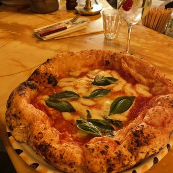 Pink Mamma - Margarita pizza - Steakhouses Near Me - Paris, 75 Pink Mamma - Margarita pizza - Steakhouses Near Me - Paris, 75