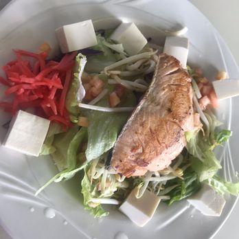 Pearl - Tofu and salmon salad - American Near Me - Aiea, Hawaii