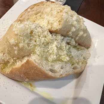 Poppys Italiano - Garlic bread - Italian Near Me - St. Augustine, Florida Poppys Italiano - Garlic bread - Italian Near Me - St. Augustine, Florida