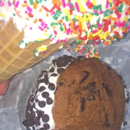 Chocolate Cookie Vanilla Ice Cream Sandwich