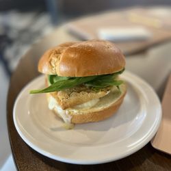 Mayalu Coffee - Samoich (Samosa Sandwich)