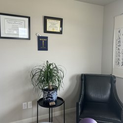 Self Center Acupuncture
