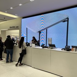 ZARA - The counter for payment