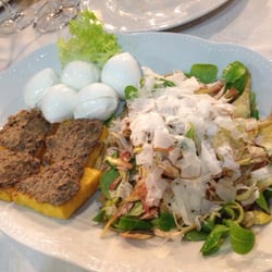 Trattoria La Fontana - Mozzarella di bufala , fegatini , insalata morellina