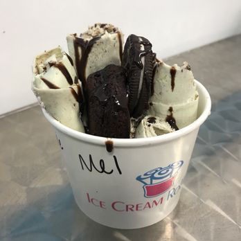 Ice Cream Rollery - Mint chocolate - Ice Cream & Frozen Yogurt Near Me - Reynoldsburg, Ohio