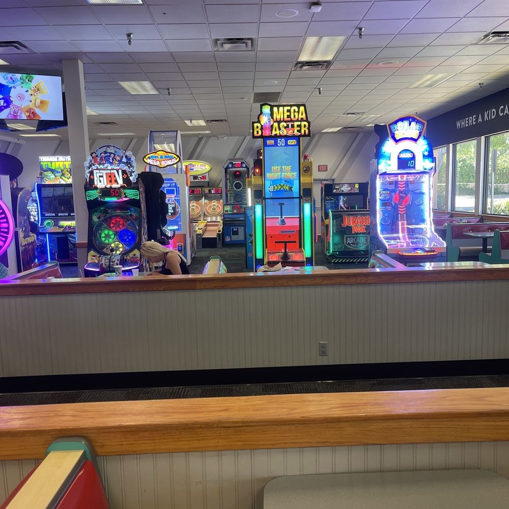 Chuck E. Cheese - Pizza Near Me - West Hills, California Chuck E. Cheese - Pizza Near Me - West Hills, California