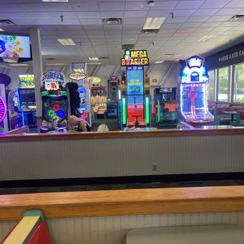 Chuck E. Cheese - Pizza Near Me - West Hills, California Chuck E. Cheese - Pizza Near Me - West Hills, California