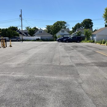 Flor de Pina - Nice parking lot - Mexican Near Me - Milwaukee, Wisconsin Flor de Pina - Nice parking lot - Mexican Near Me - Milwaukee, Wisconsin