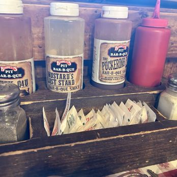 Bennett's Pit Bar-B-Que - Barbecue sauce choices - Barbeque Near Me - Pigeon Forge, Tennessee