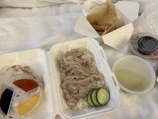 3 Sauces Hainak Chicken Rice 海南鸡饭 by null
