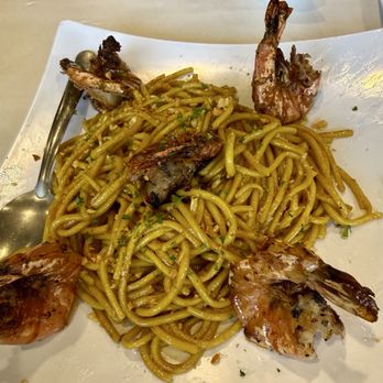 Garlic & Chives - Garlic noodles w/shrimp - one of the best things on the menu! - Vietnamese Near Me - Artesia, California Garlic & Chives - Garlic noodles w/shrimp - one of the best things on the menu! - Vietnamese Near Me - Artesia, California
