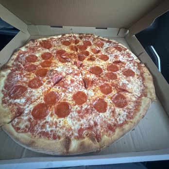 Frank's Pizza Restaurant - XL pepperoni pizza - Pizza Near Me - Las Vegas, Nevada Frank's Pizza Restaurant - XL pepperoni pizza - Pizza Near Me - Las Vegas, Nevada