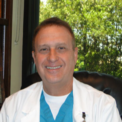Uriel Mushin, MD - Memorial Vein Center - URIEL MUSHIN photo#0