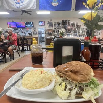 Hiram's Grille at 115 - Burger and potato salad - Breakfast & Brunch Near Me - Punta Gorda, Florida Hiram's Grille at 115 - Burger and potato salad - Breakfast & Brunch Near Me - Punta Gorda, Florida