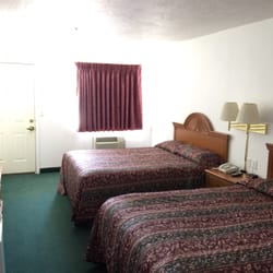 Rainbow Canyon Motel - Room view