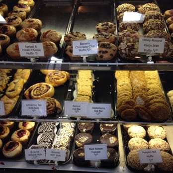 Linn's Restaurant - Bakery cass - American Near Me - Cambria, California