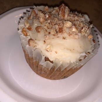 Sycamore Grounds - Carrot cake muffin - Cafes Near Me - Pasadena, Texas