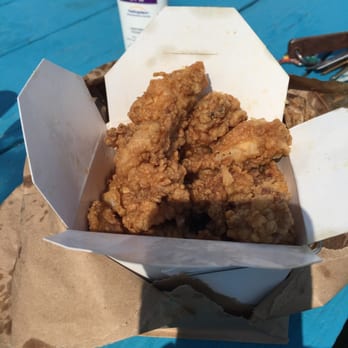 Flo's Clam Shack - Fried Oysters - Seafood Near Me - Middletown, Rhode Island