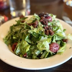 Amaro Bistro - Gorgonzola E Uve salad