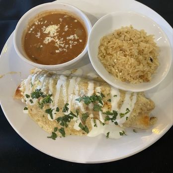 Beso Cocina - Enchilada Blanca, rice and beans - New Mexican Cuisine Near Me - Nipomo, California Beso Cocina - Enchilada Blanca, rice and beans - New Mexican Cuisine Near Me - Nipomo, California