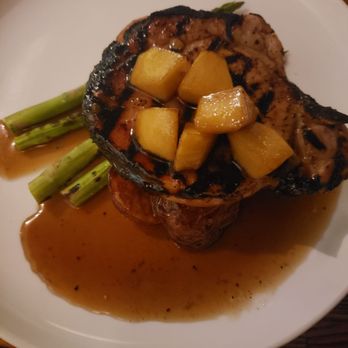 The Bistro - Pork chop - Seafood Near Me - Kilauea, Hawaii