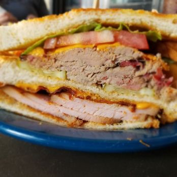 MOJO Hogtown Bar-B-Que - The club. Smoked pork, smoked turkey, bacon, cheese, lettuce and tomato. This sandwich is hugs and was fantastic. - Barbeque Near Me - Gainesville, Florida
