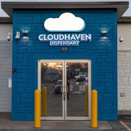 Exterior photo of CloudHaven Dispensary - South Beloit, Illinois Exterior photo of CloudHaven Dispensary - South Beloit, Illinois