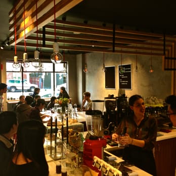 Vincent the Dog - People flooding in on opening day to try the amazing coffee - Restaurants Near Me - Melbourne, VIC Vincent the Dog - People flooding in on opening day to try the amazing coffee - Restaurants Near Me - Melbourne, VIC