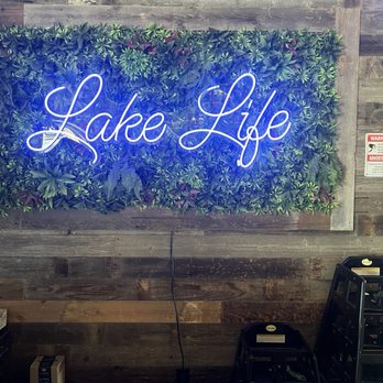 Crawdads on the Lake - Cajun/Creole Near Me - Folsom, California