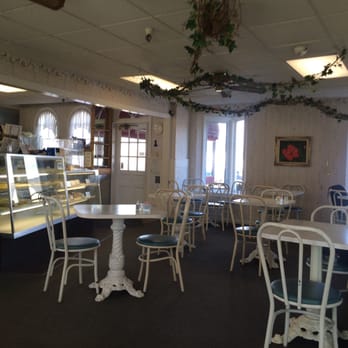 Lamplight Cafe & Bakery - Cute inside - Bakeries Near Me - Perrysburg, Ohio Lamplight Cafe & Bakery - Cute inside - Bakeries Near Me - Perrysburg, Ohio