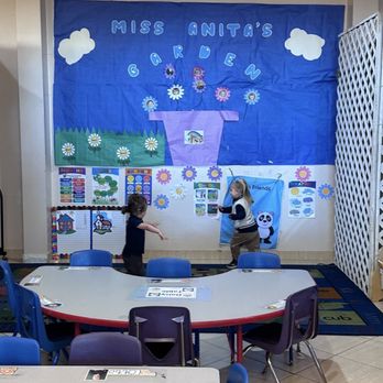 Saint Victor Preschool - Dancing! - Preschools Near Me - West Hollywood, California Saint Victor Preschool - Dancing! - Preschools Near Me - West Hollywood, California