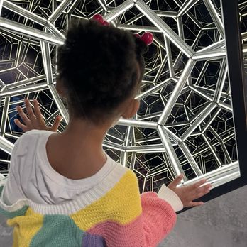 Museum of Illusions - She was obsessed with this ! I was too - Museums Near Me - Pittsburgh, Pennsylvania Museum of Illusions - She was obsessed with this ! I was too - Museums Near Me - Pittsburgh, Pennsylvania