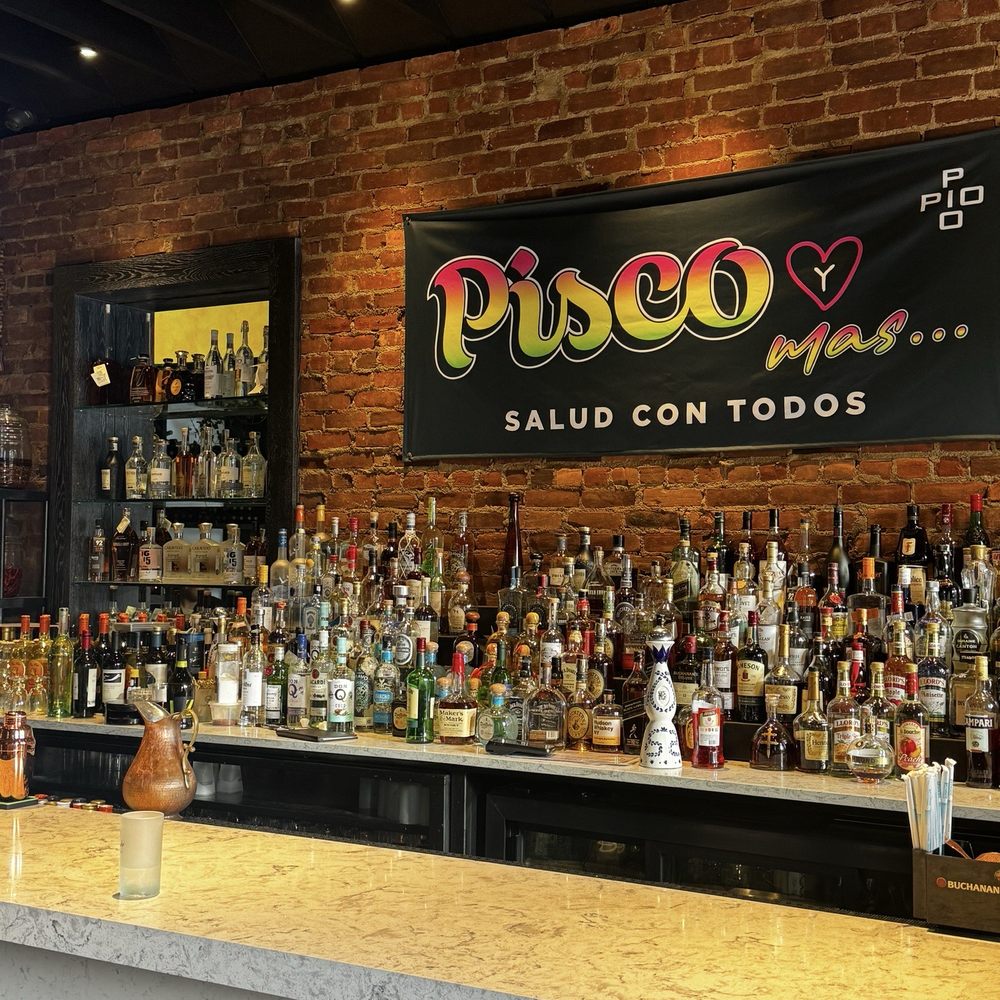 Pio Pio - Latin American Near Me - Glen Cove, New York
