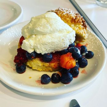 Juneberry Table - Shortcake - Breakfast & Brunch Near Me - Cleveland, Ohio